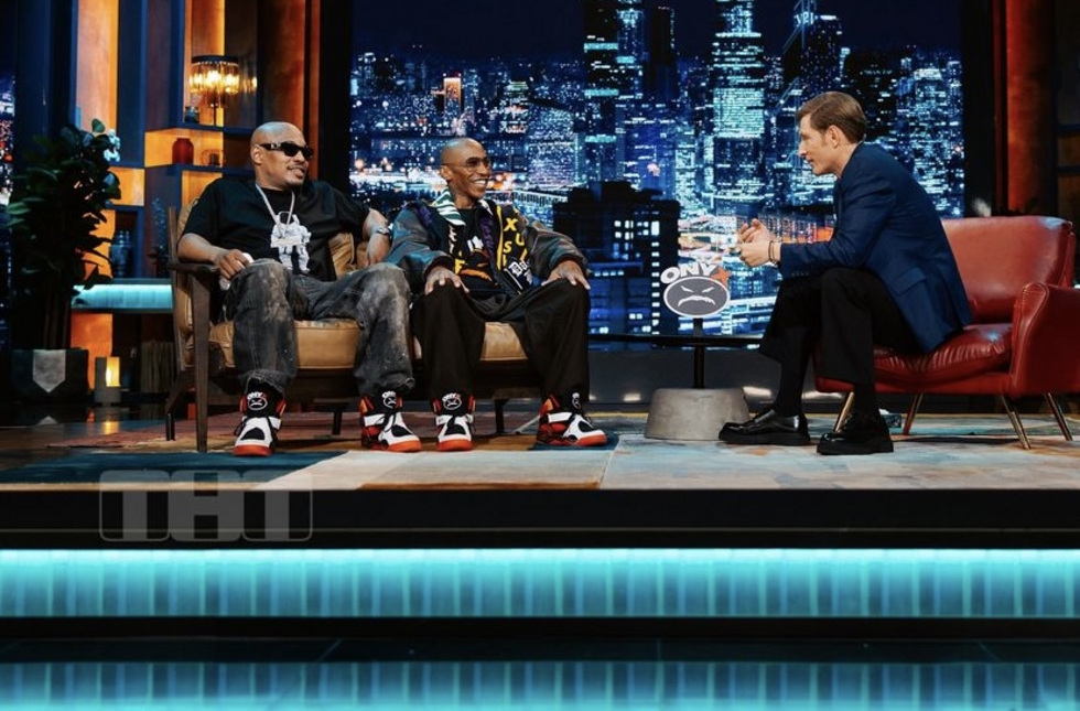 Легенды американского хип-хопа высказались о Вите АК на шоу Павла Воли Легенды американского хип-хопа высказались о Вите АК на шоу Павла Воли