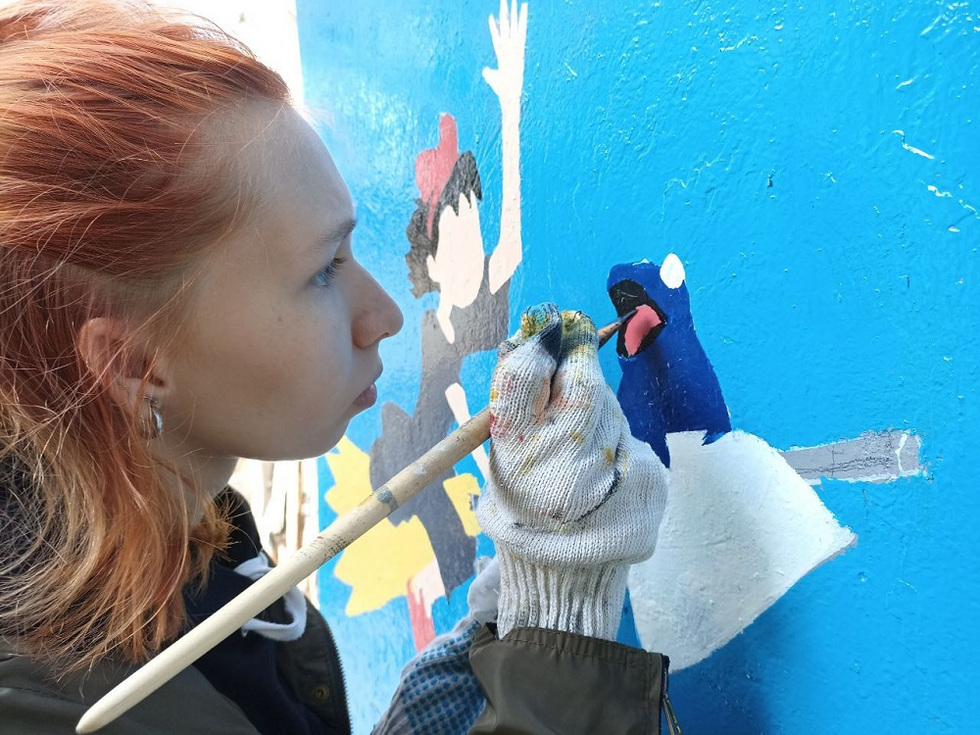 Телекоммуникационные шкафы в центре Екатеринбурга украсят мультяшные росписи Телекоммуникационные шкафы в центре Екатеринбурга украсят мультяшные росписи