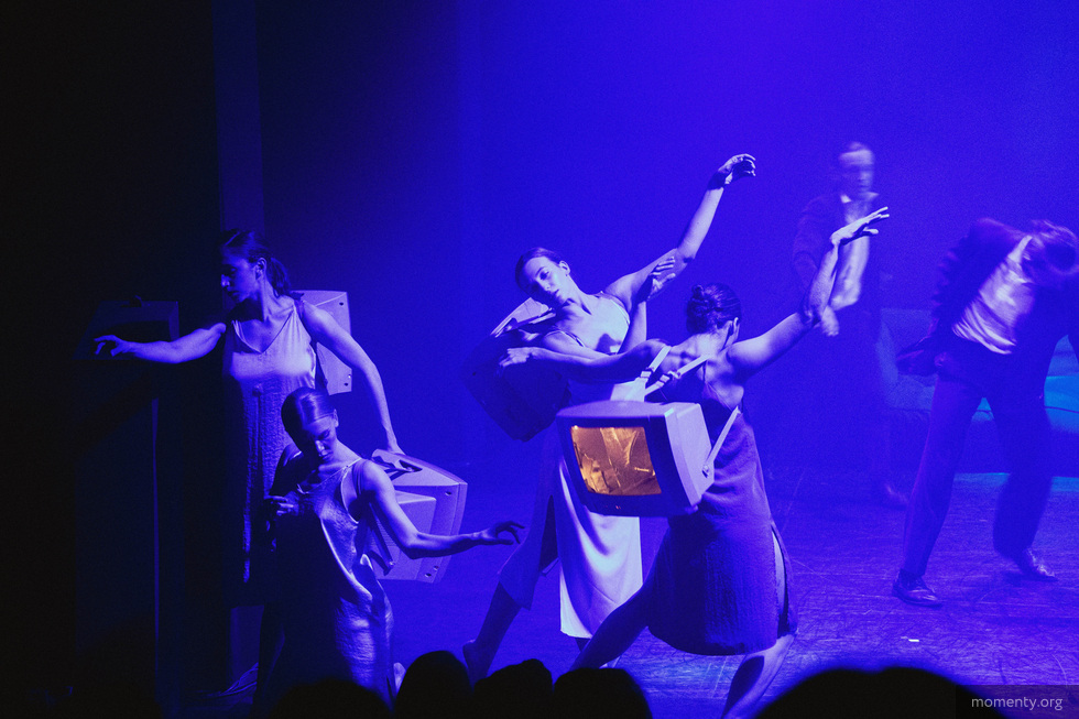 «Провинциалы» снова ответили на вопрос «КТО МЫ, ОТКУДА, КУДА МЫ ИДЕМ?»: как прошло открытие юбилейного сезона театра современной хореографии «Провинциалы» снова ответили на вопрос «КТО МЫ, ОТКУДА, КУДА МЫ ИДЕМ?»: как прошло открытие юбилейного сезона театра современной хореографии