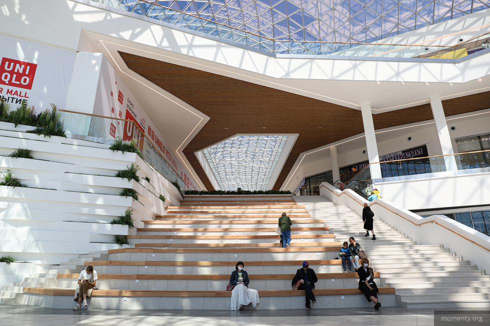 &laquo;Хочу тачку, а&nbsp;мне дарят колготки&raquo;: в&nbsp;Екатеринбурге выступит мем-легенда десятых