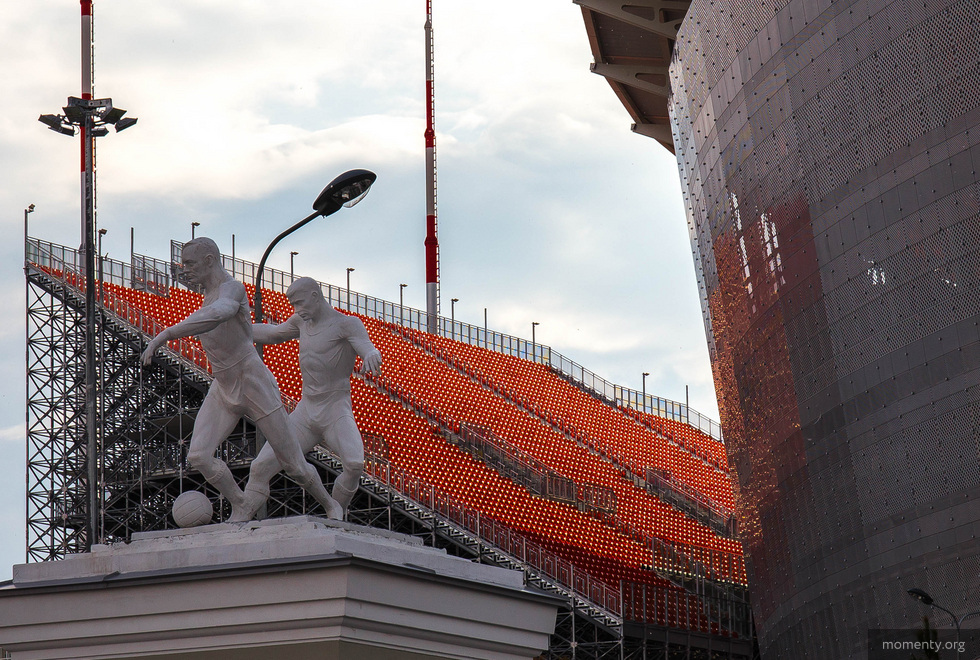 Временные трибуны «Екатеринбург-Арены» уберут почти за 900 миллионов рублей Временные трибуны «Екатеринбург-Арены» уберут почти за 900 миллионов рублей