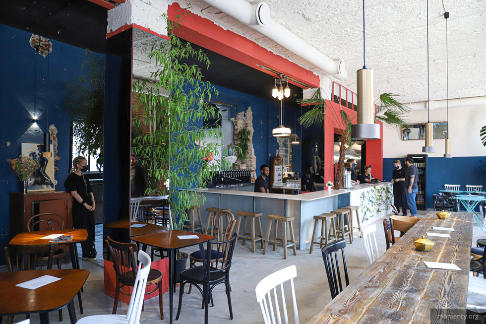 В Екатеринбурге на набережной закрылось сразу два заведения В Екатеринбурге на набережной закрылось сразу два заведения