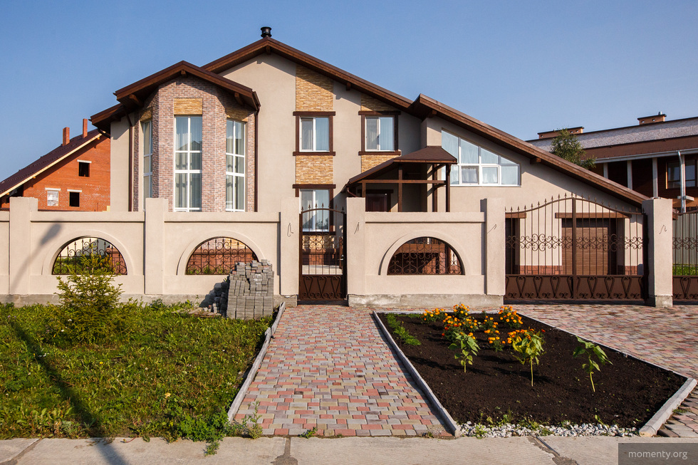 Под Екатеринбургом продают особняк с собственным лесом за 70 миллионов рублей Под Екатеринбургом продают особняк с собственным лесом за 70 миллионов рублей