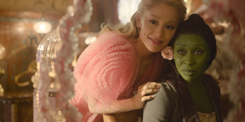 «Ниже наших ожиданий»: уральцы отказываются смотреть фильм «Злая» с Арианой Гранде «Ниже наших ожиданий»: уральцы отказываются смотреть фильм «Злая» с Арианой Гранде