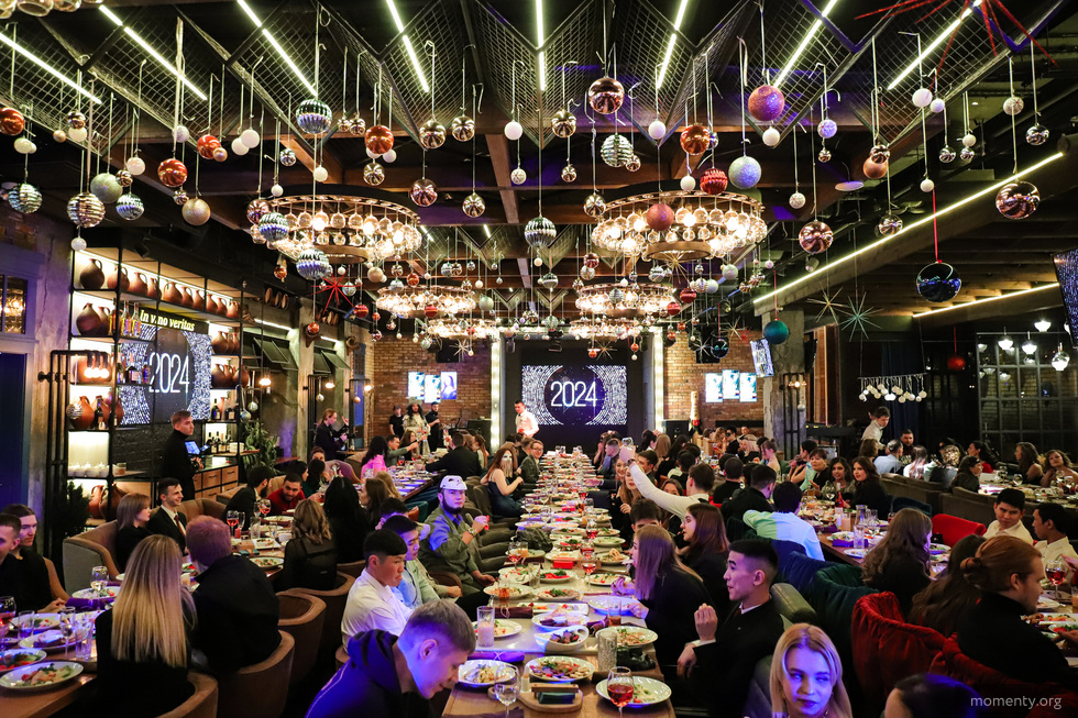 «Нацелены на комфорт»: зачем в заведениях Екатеринбурга вводят депозиты перед Новым годом «Нацелены на комфорт»: зачем в заведениях Екатеринбурга вводят депозиты перед Новым годом