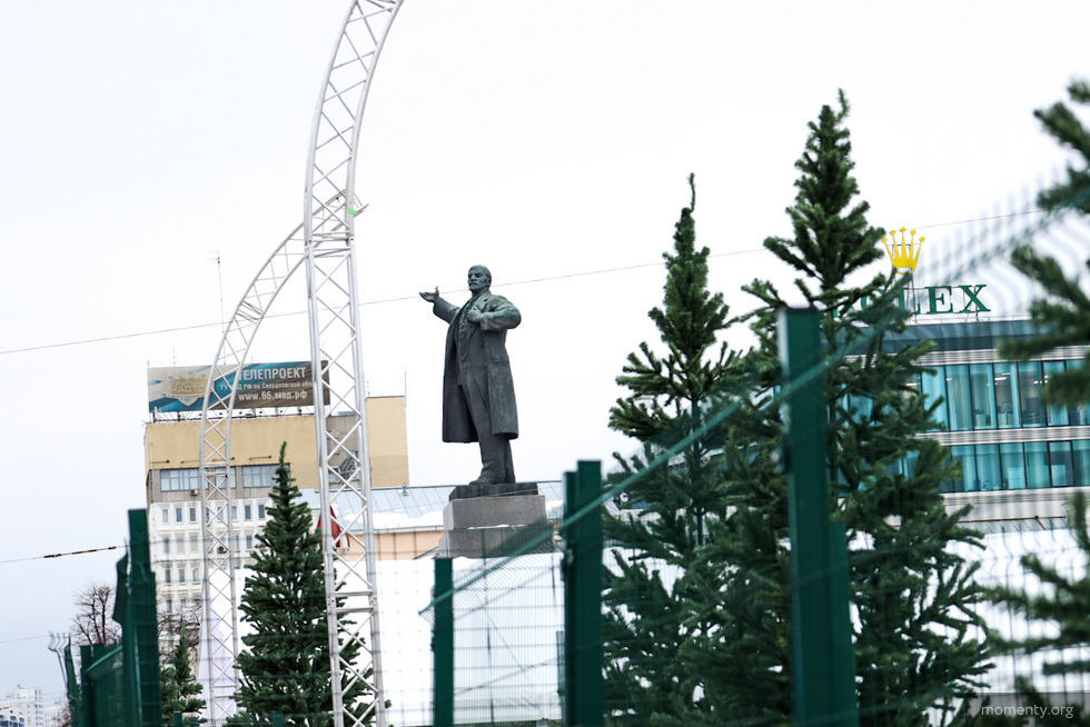 Джаз-звезды и&nbsp;подарок: сколько стоит встретить Новый год на&nbsp;главном катке Екатеринбурга