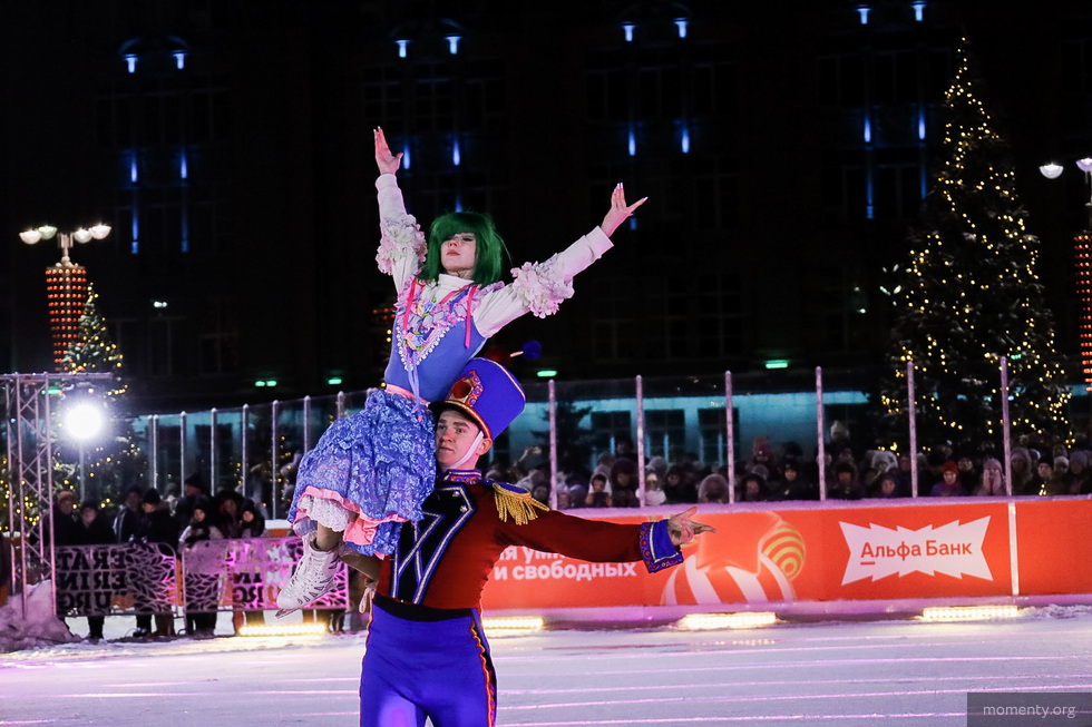 Главный каток Екатеринбурга открылся на&nbsp;Площади 1905 года