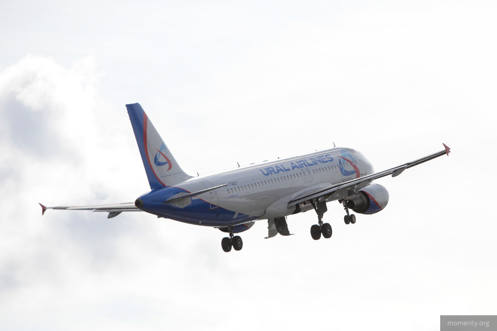 Пилот «Уральских авиалиний» потерял несколько миллионов рублей на фальшивой бирже Пилот «Уральских авиалиний» потерял несколько миллионов рублей на фальшивой бирже