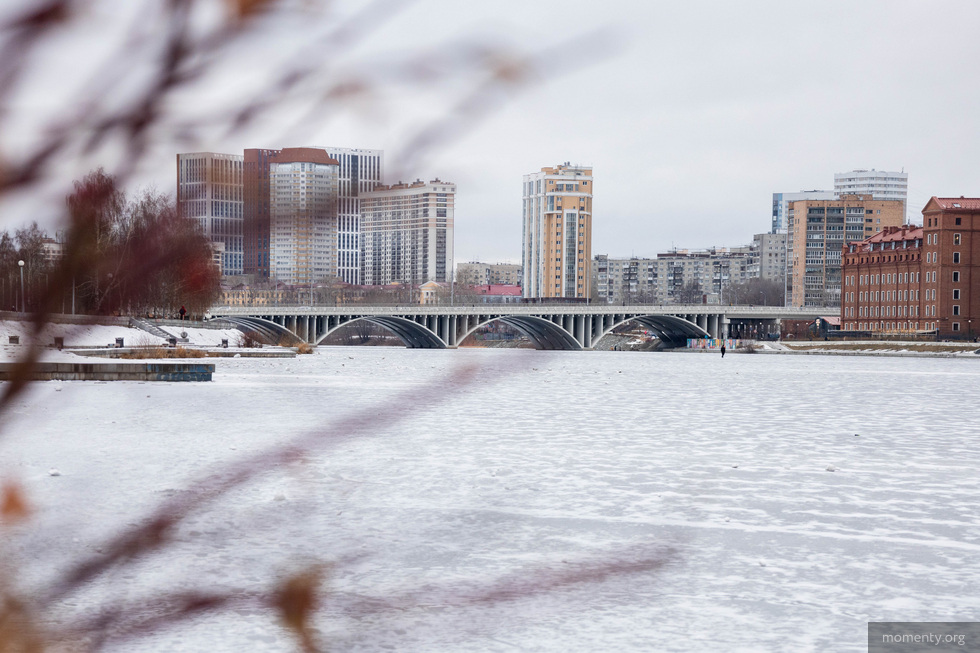 В Екатеринбурге усилилась опасность провалиться под лед В Екатеринбурге усилилась опасность провалиться под лед