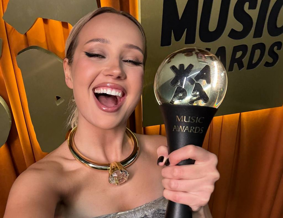 Клава Кока и&nbsp;Niletto стали победителями &laquo;ЖАРА Music Awards&raquo;