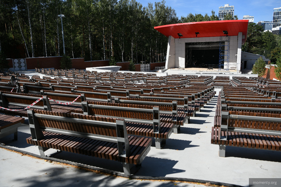 Амфитеатр и ледовый каток: как изменятся парк «Уралмаш» и ЦПКиО Амфитеатр и ледовый каток: как изменятся парк «Уралмаш» и ЦПКиО