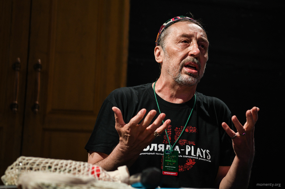 Николай Коляда грозит перенести свой фестиваль на дачу из-за возможных проверок Николай Коляда грозит перенести свой фестиваль на дачу из-за возможных проверок