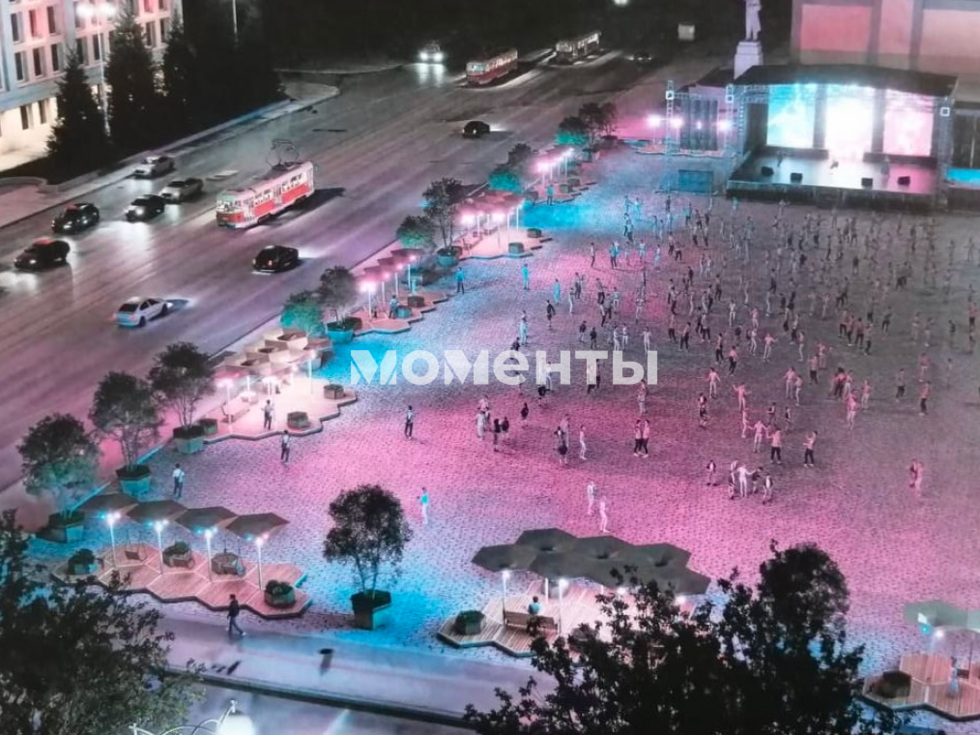 На Площади 1905 года вместо парковки построят сцену и теннисный корт На Площади 1905 года вместо парковки построят сцену и теннисный корт