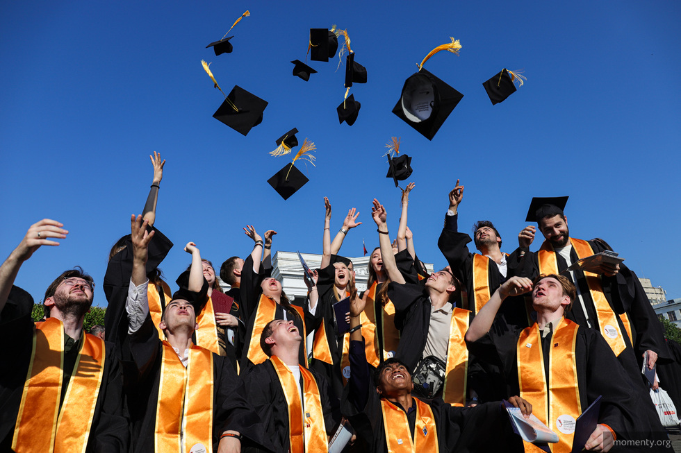 Валерий Фальков назвал сроки отказа от бакалавриата и магистратуры в России Валерий Фальков назвал сроки отказа от бакалавриата и магистратуры в России