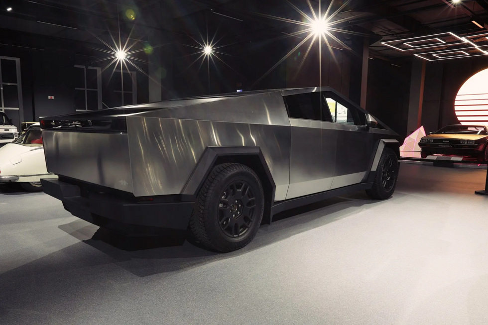 Илона Маска пригласили в Верхнюю Пышму Илона Маска пригласили в Верхнюю Пышму