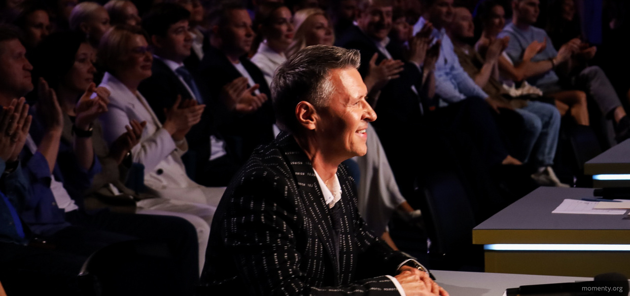 Старая папина «девятка»: Сергей Исаев раскритиковал аэропорт Кольцово Старая папина «девятка»: Сергей Исаев раскритиковал аэропорт Кольцово