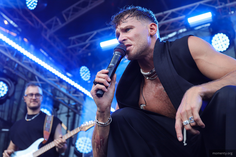 Олег Майами спас тонущую женщину на курорте Олег Майами спас тонущую женщину на курорте