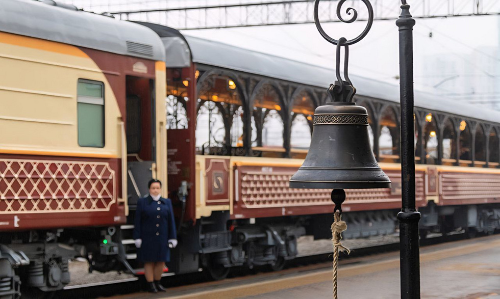 Кинематографичный вагон стал частью поезда «Уральский экспресс» Кинематографичный вагон стал частью поезда «Уральский экспресс»