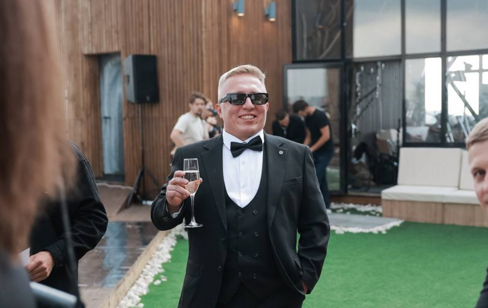 «Бабушка кинула респект»: Витя АК раскрыл подробности работы в Gazgolder «Бабушка кинула респект»: Витя АК раскрыл подробности работы в Gazgolder