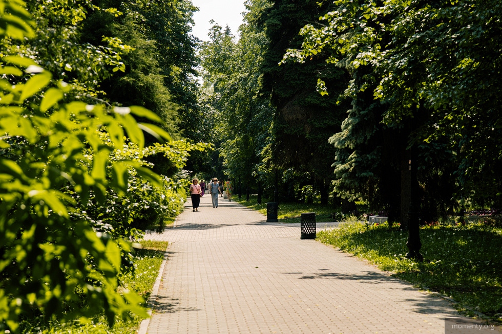 В популярных парках Екатеринбурга начнут брать деньги за фотосессии В популярных парках Екатеринбурга начнут брать деньги за фотосессии