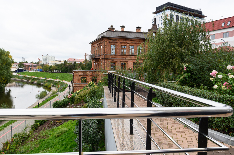 Музей Бориса Ельцина и&nbsp;сад у&nbsp;Косого дома попали в&nbsp;список самых необычных мест России