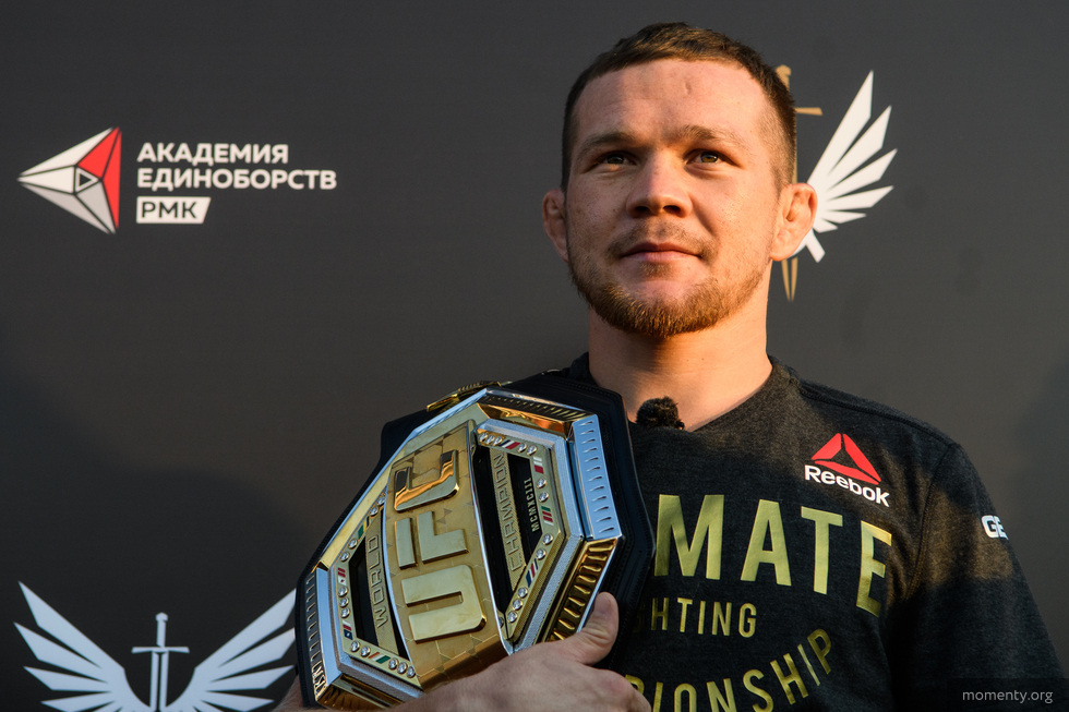 Петр Ян&nbsp;одержал победу на&nbsp;чемпионате UFC