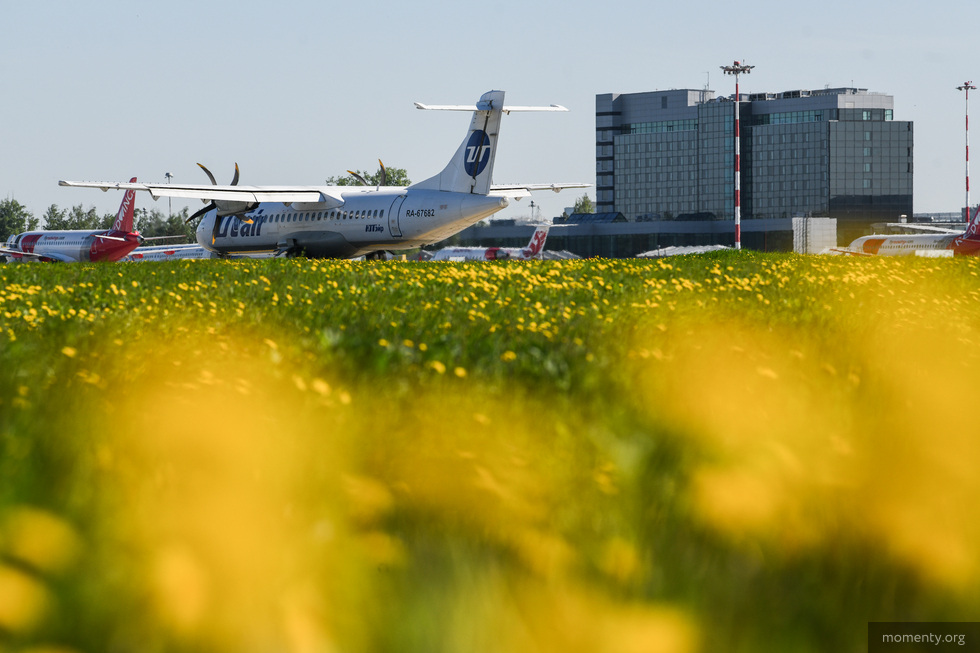 Сотни туристов застряли в Екатеринбурге Сотни туристов застряли в Екатеринбурге
