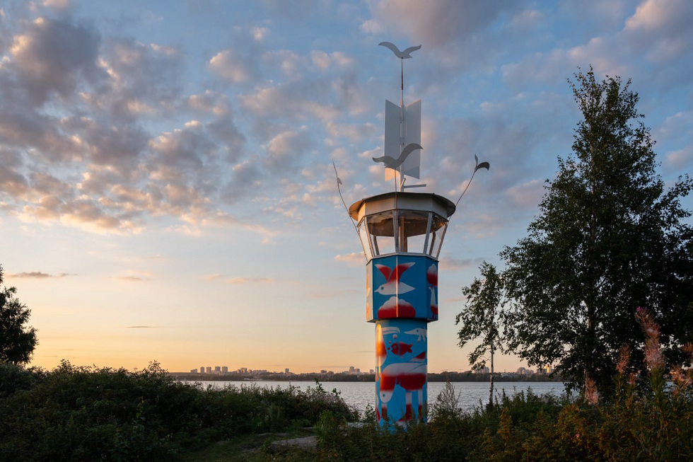 Легендарный маяк на Верх-Исетском пруду засиял новыми красками Легендарный маяк на Верх-Исетском пруду засиял новыми красками