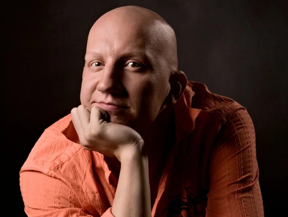 Уральский актер перевоплотился в тюленя ради съемок Уральский актер перевоплотился в тюленя ради съемок