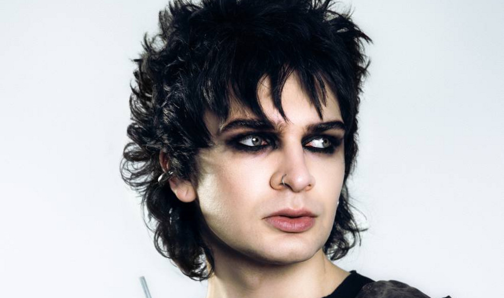 Рэпер TРАВМА заколлабился с SODA LUV Рэпер TРАВМА заколлабился с SODA LUV