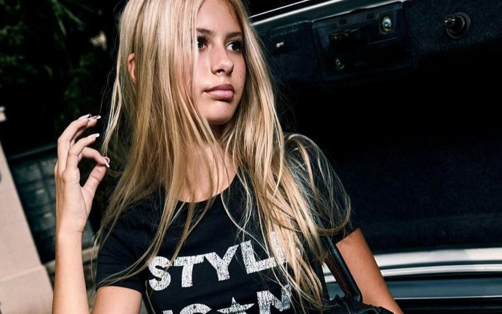 Уральский хайп-бар решил организовать вечеринку для дочери Виктории Бони Уральский хайп-бар решил организовать вечеринку для дочери Виктории Бони