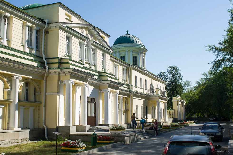 Мэр Екатеринбурга обвинил собственника усадьбы Расторгуевых-Харитоновых в бездействии Мэр Екатеринбурга обвинил собственника усадьбы Расторгуевых-Харитоновых в бездействии