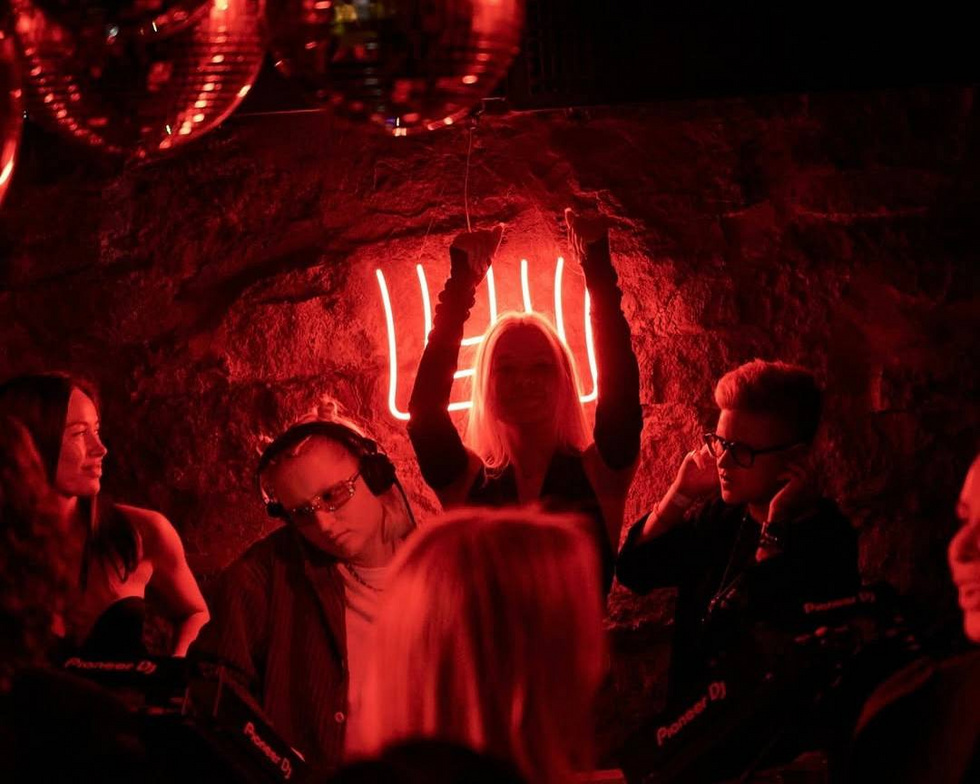 Обладатель премии BAFTA представит иммерсивный аудиоспектакль в баре Shalom Shanghai Обладатель премии BAFTA представит иммерсивный аудиоспектакль в баре Shalom Shanghai