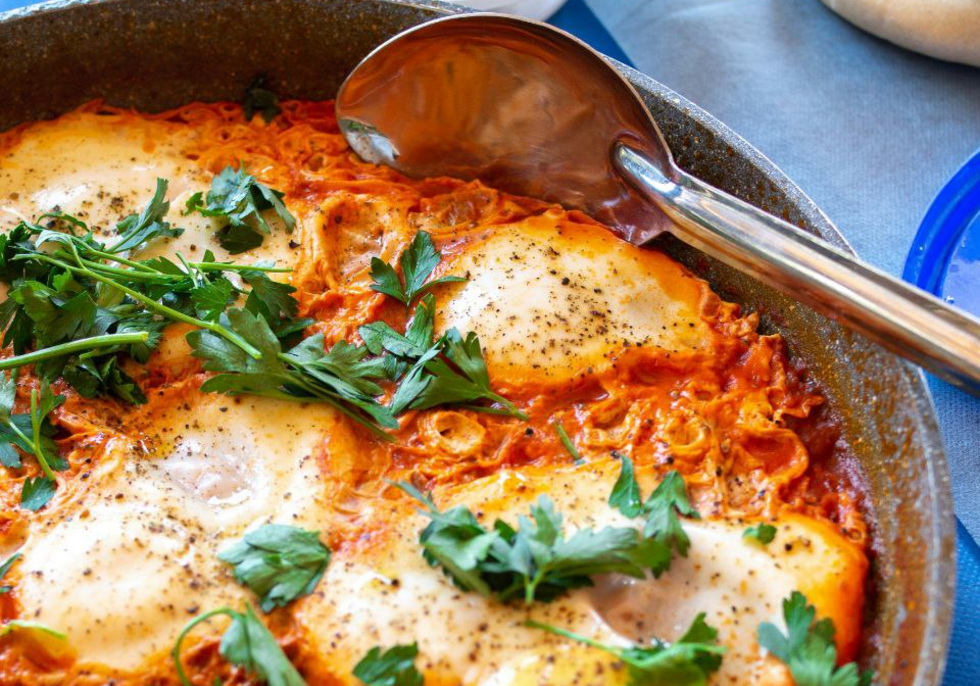 В Екатеринбурге приготовят гигантскую шакшуку на свежем воздухе В Екатеринбурге приготовят гигантскую шакшуку на свежем воздухе