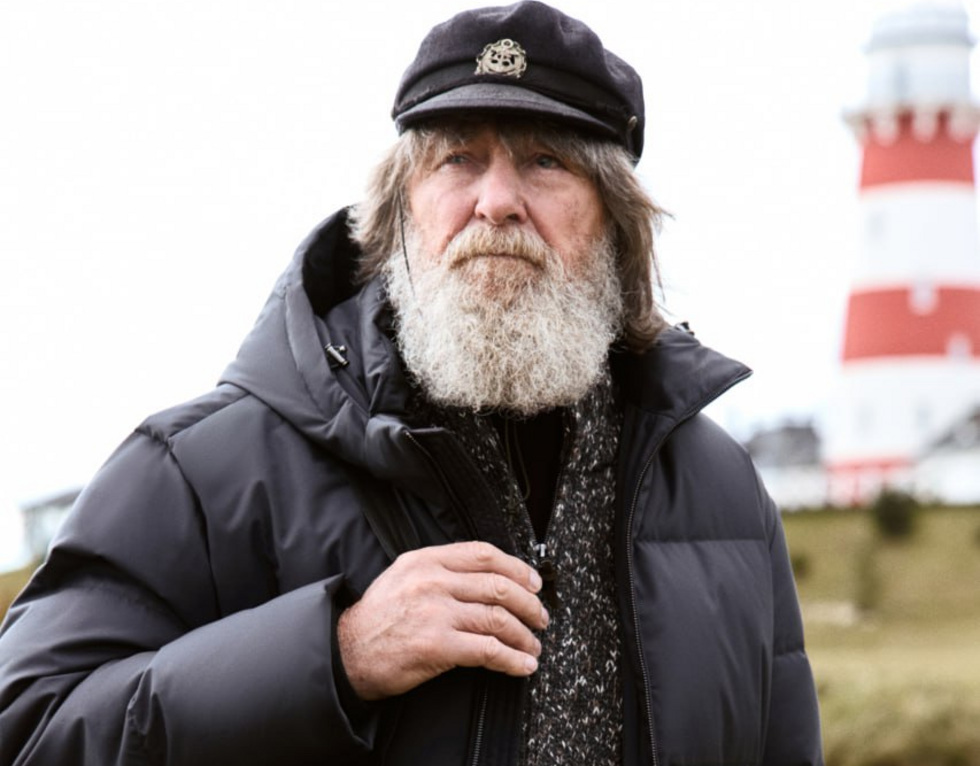 Уральский фэшн-гигант представил кампэйн с кругосветным путешественником Уральский фэшн-гигант представил кампэйн с кругосветным путешественником