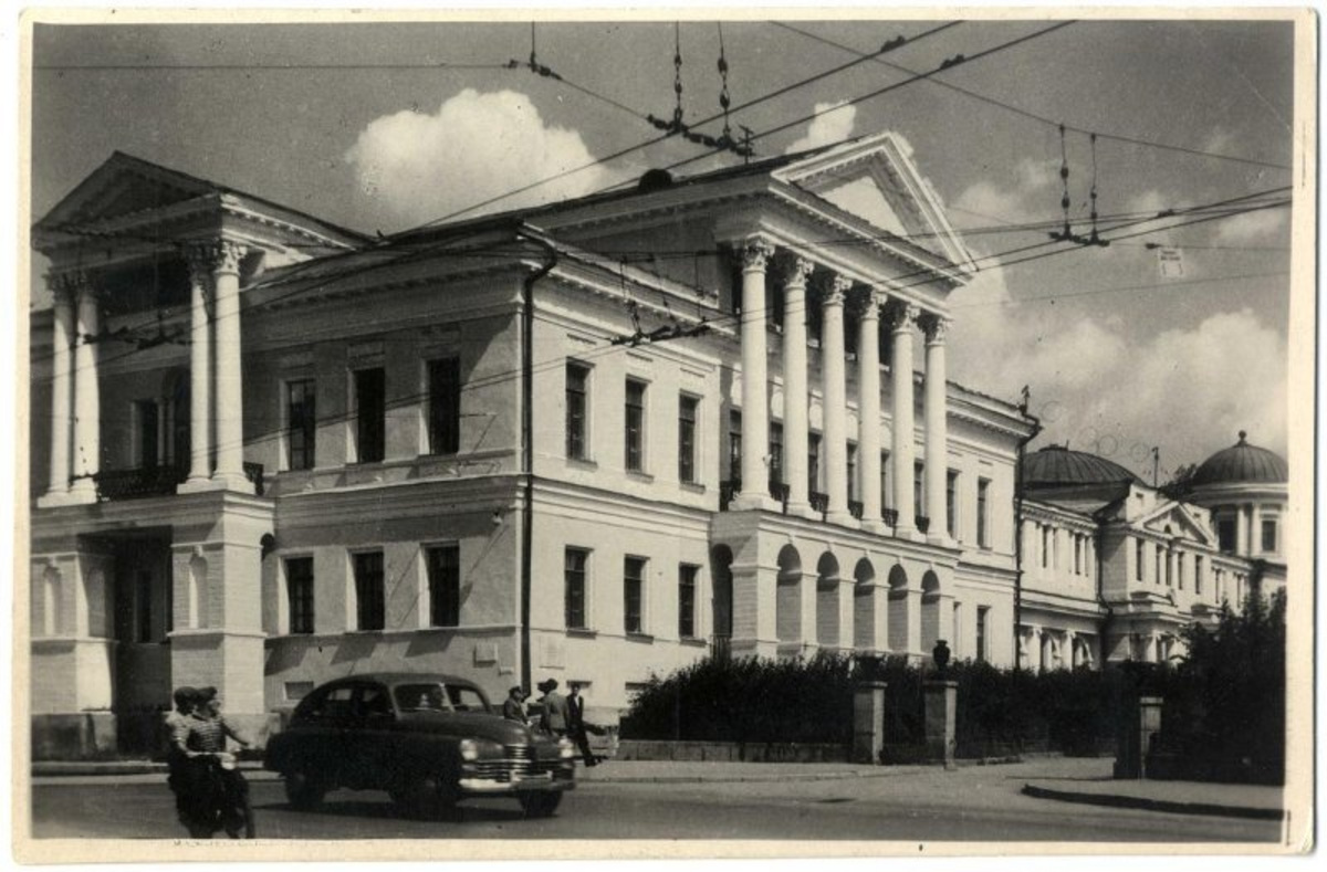 Усадьба Расторгуевых-Харитоновых Усадьба Расторгуевых-Харитоновых