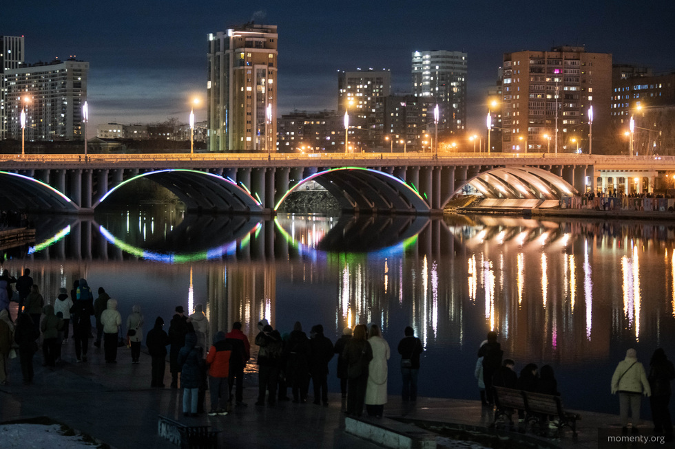 На Макаровском мосту установят систему безопасности за 50 миллионов рублей На Макаровском мосту установят систему безопасности за 50 миллионов рублей