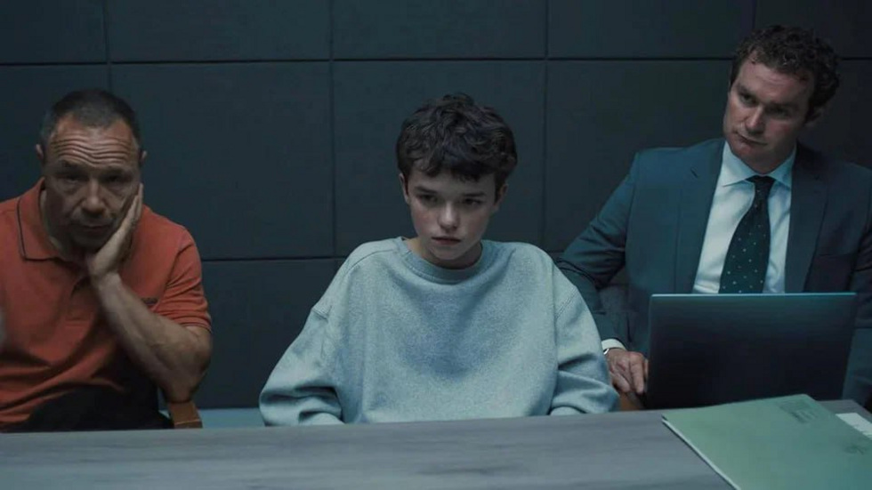 Коротко, но мощно: лучшие мини-сериалы 2025 года Коротко, но мощно: лучшие мини-сериалы 2025 года