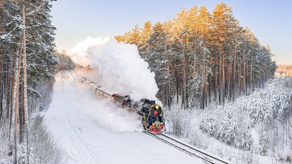 Свердловскую железную дорогу признали достоянием Среднего Урала Свердловскую железную дорогу признали достоянием Среднего Урала