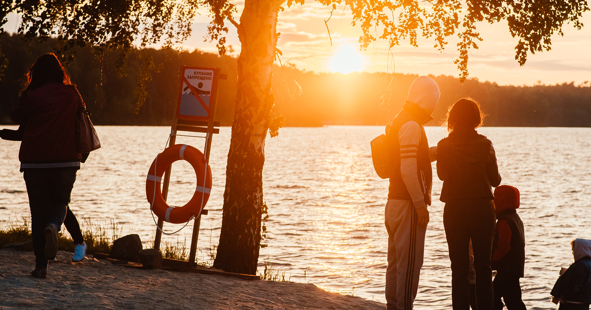 Summer return. Закат Балтым пляж огонь. Огонь пляж Екатеринбург вечеринка. Фото 6 моменты.